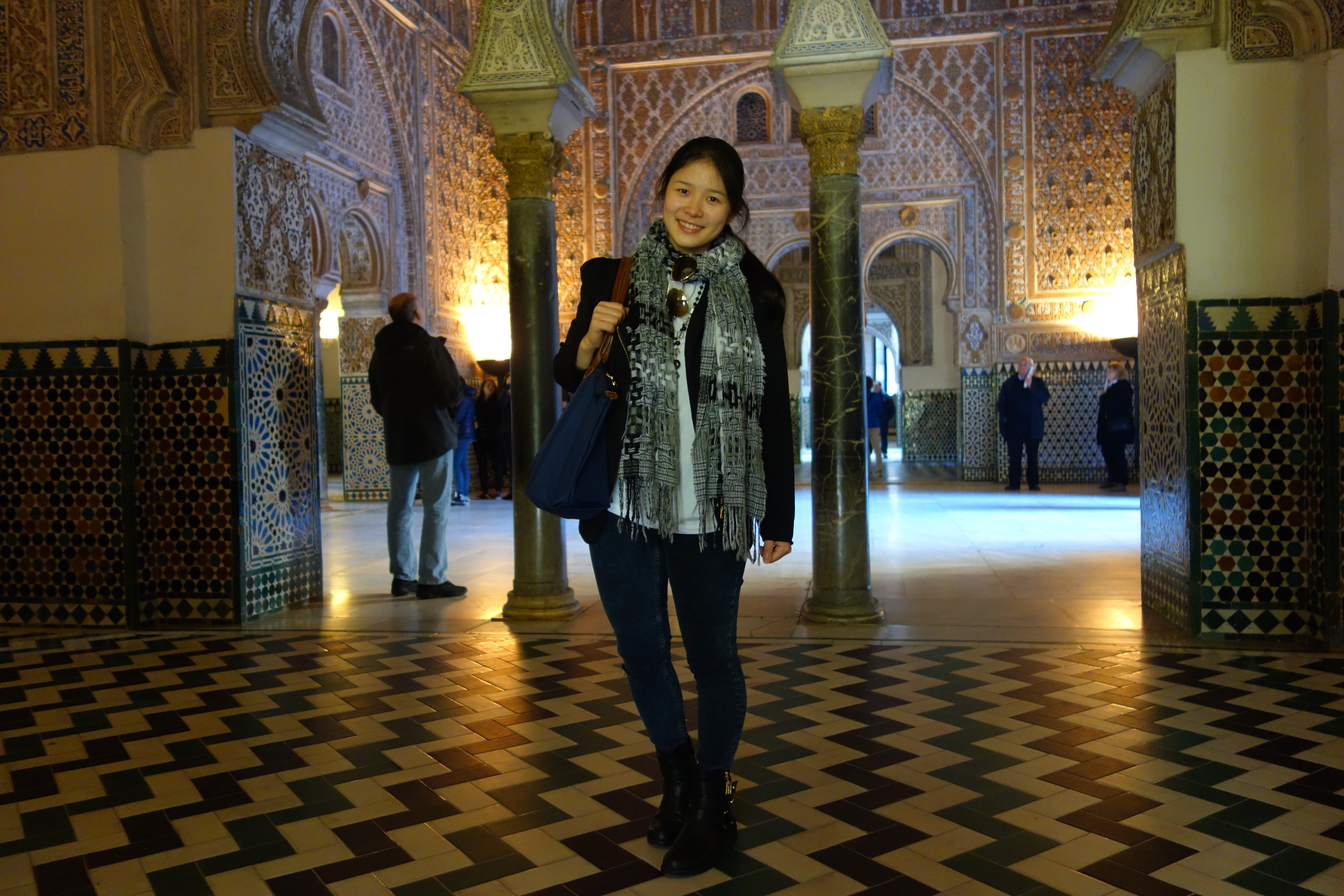 Bobbieness at Alcazar Seville