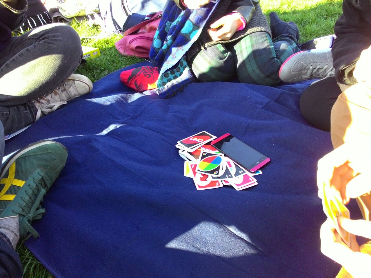 Playing Uno